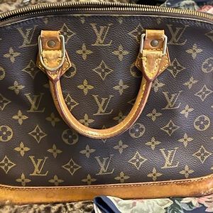 Used Authentic Louis Vuitton Alma Hand Bag